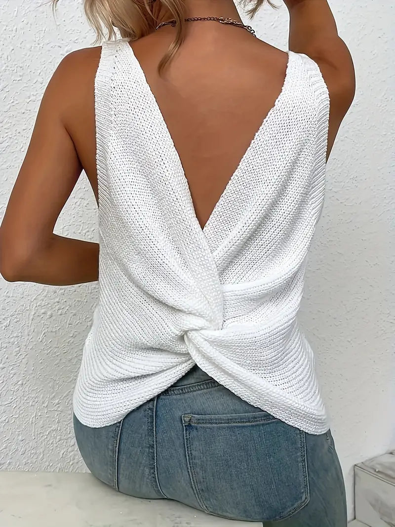 SERENE BLOSSOM V-NECK SLEEVELESS BLOUSE