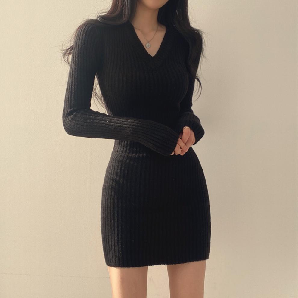 COZY ELEGANCE KNITTED MINI DRESS