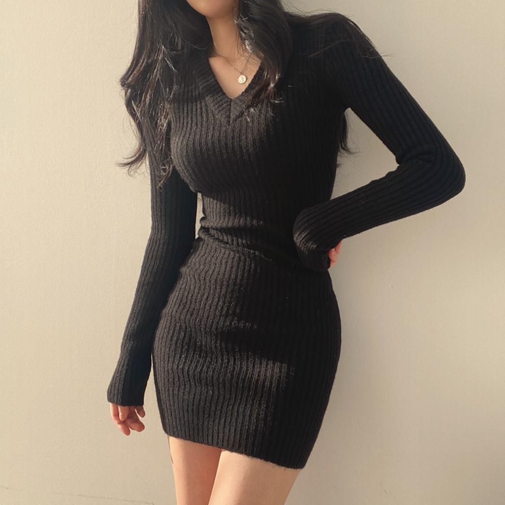 COZY ELEGANCE KNITTED MINI DRESS